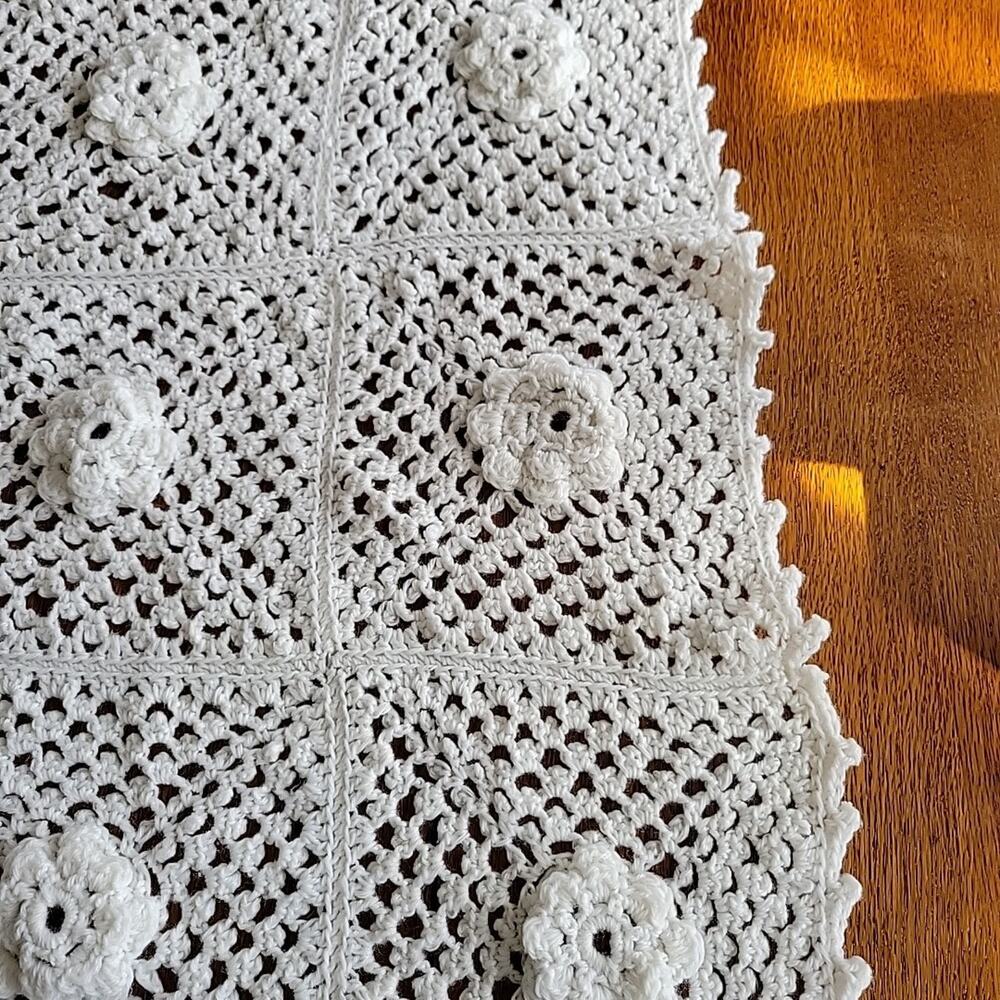 Afghan Granny Square ALL White Crochet 3D Flowers Open Weave Serrated Edge
